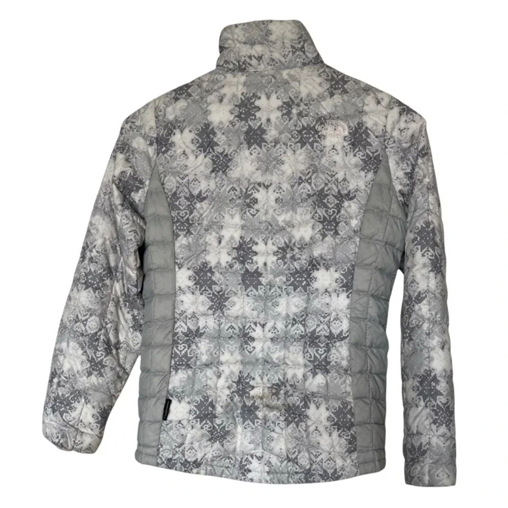 The North Face ThermoBall Jacket Girls‎ M 12 Gray Digital Camo Snowflake Puffer